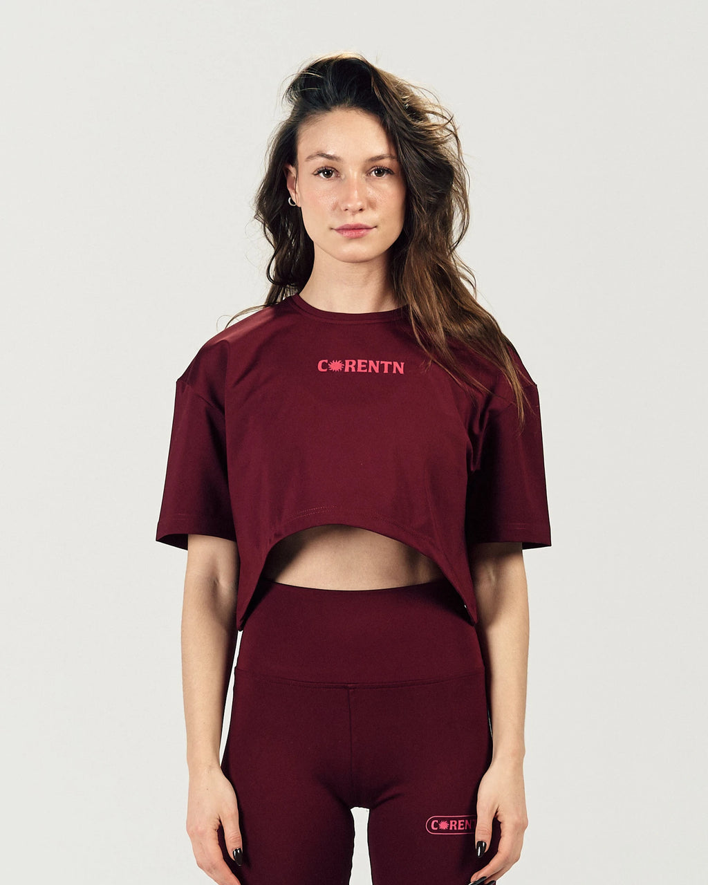 BURGUNDY CORE CROP TEE