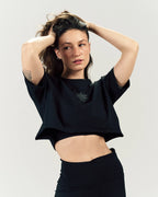 BLACK CORE CROP TEE
