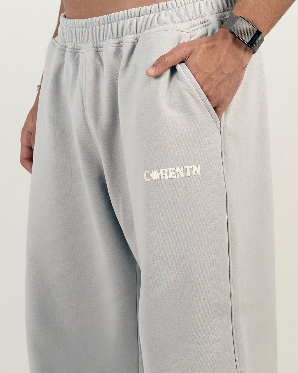 SILVER EASE SWEATPANTS